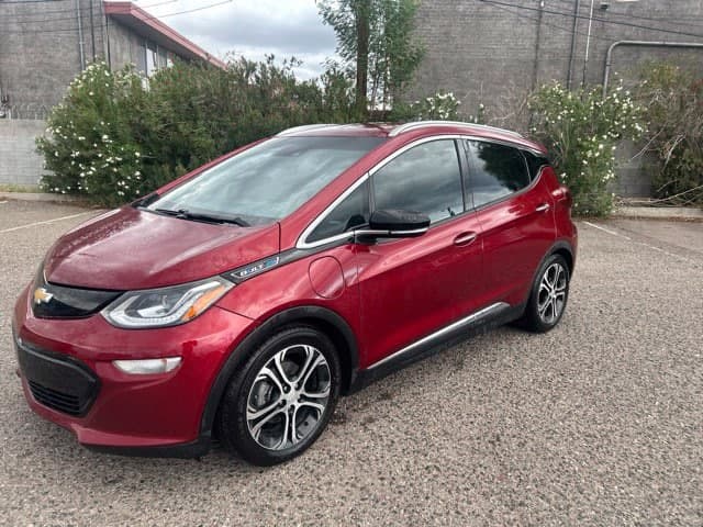 2017 Chevrolet Bolt EV Premier — photo 1 of 13