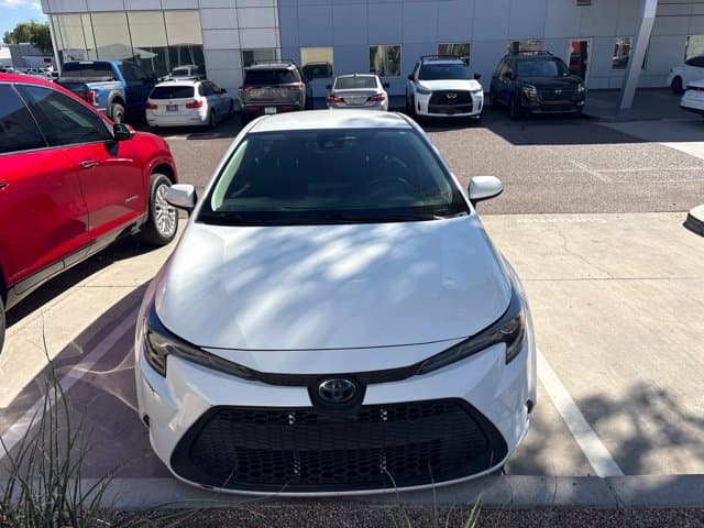 2021 Toyota Corolla Hybrid LE — photo 1 of 10