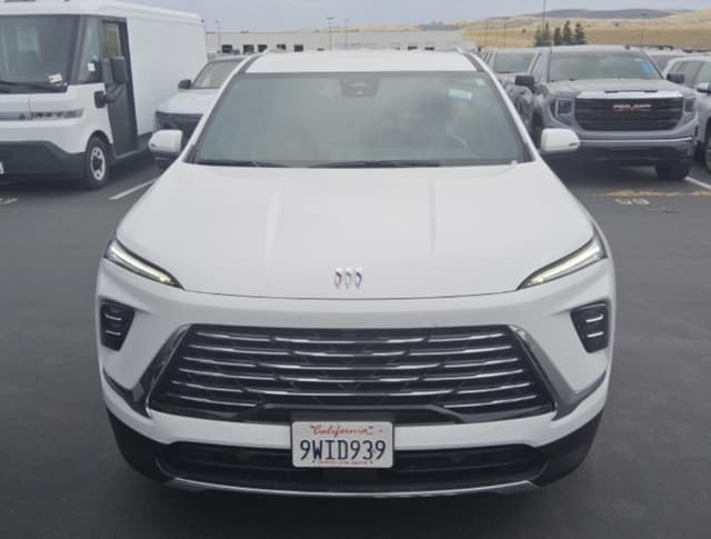 2026 Buick Enclave Preferred — photo 1 of 13