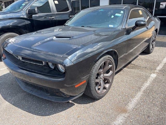 2018 Dodge Challenger SXT — photo 1 of 4