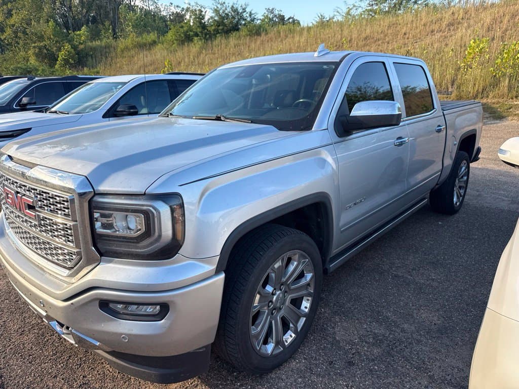 2018 GMC Sierra 1500 Denali — photo 1 of 21