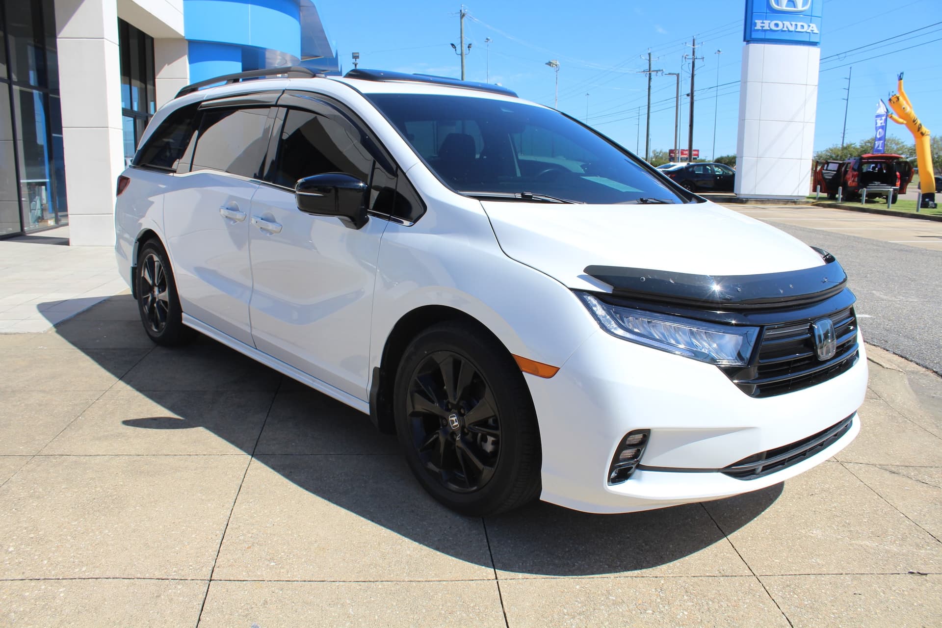 2023 Honda Odyssey Sport — photo 1 of 25