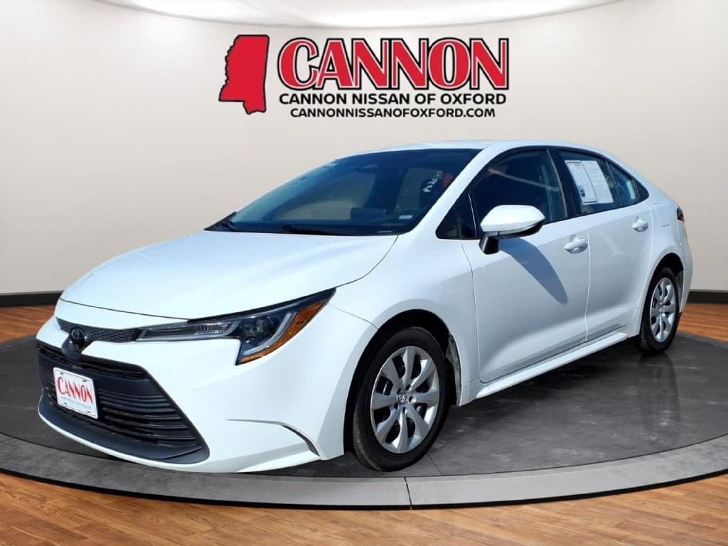 2024 Toyota Corolla LE — photo 1 of 26