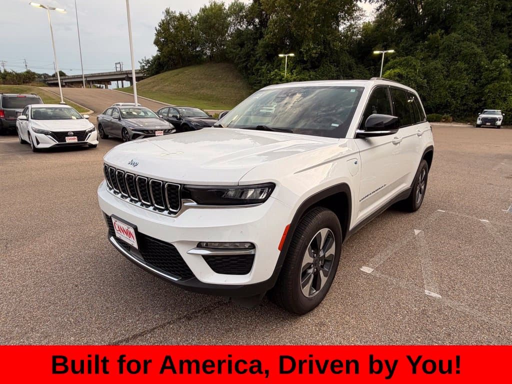 2024 Jeep Grand Cherokee 4xe Base — photo 1 of 41