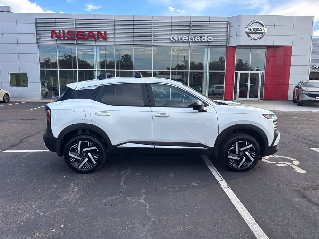 2027 Nissan Kicks SV — photo 1 of 23