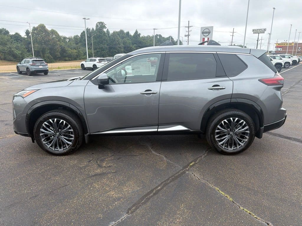 2026 Nissan Rogue Platinum — photo 1 of 30