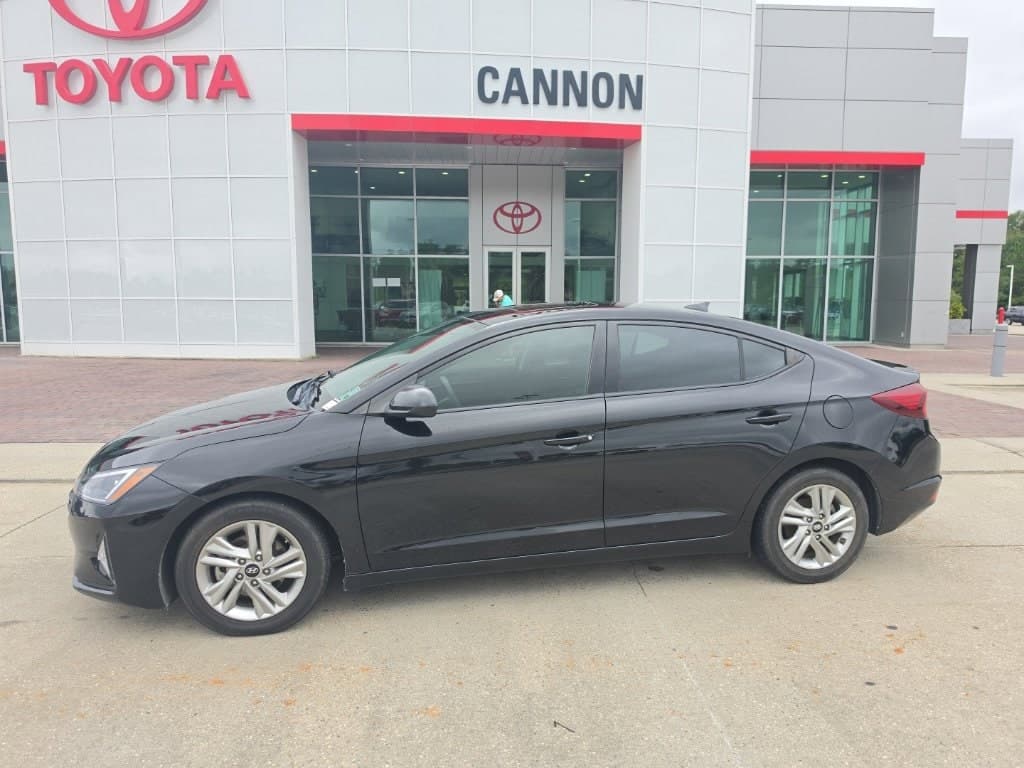 2019 Hyundai Elantra Value Edition — photo 1 of 11