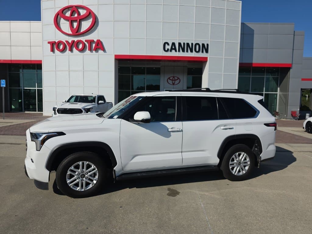 2024 Toyota Sequoia SR5 — photo 1 of 13