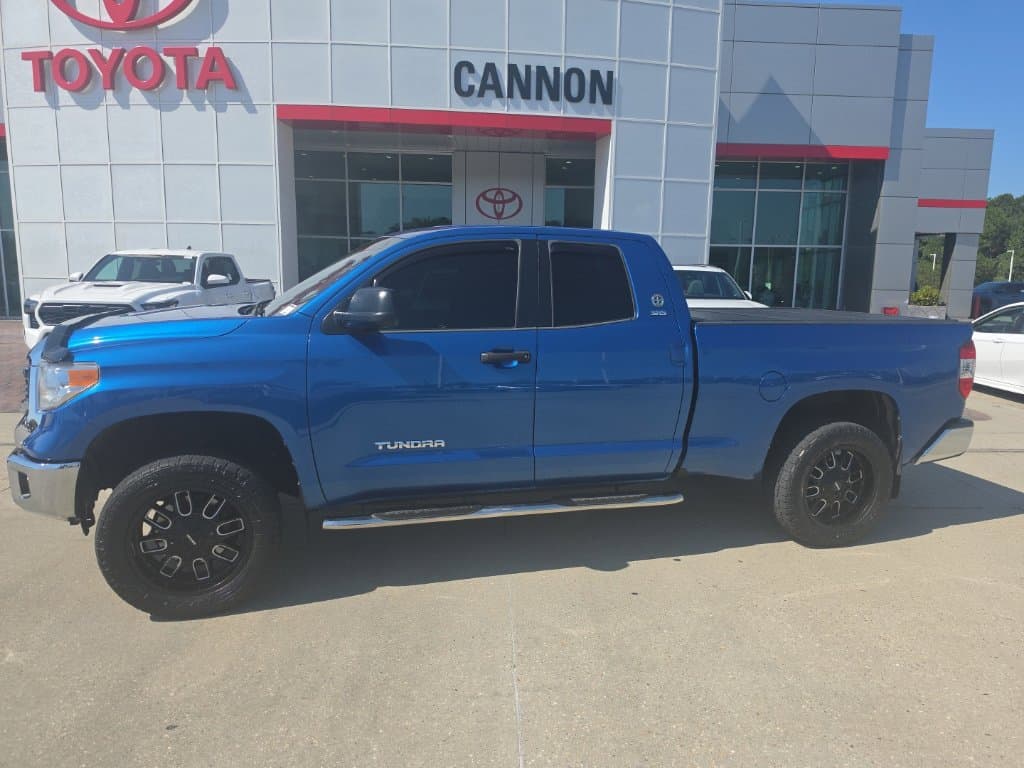 2016 Toyota Tundra 2WD Truck SR5 — photo 1 of 14