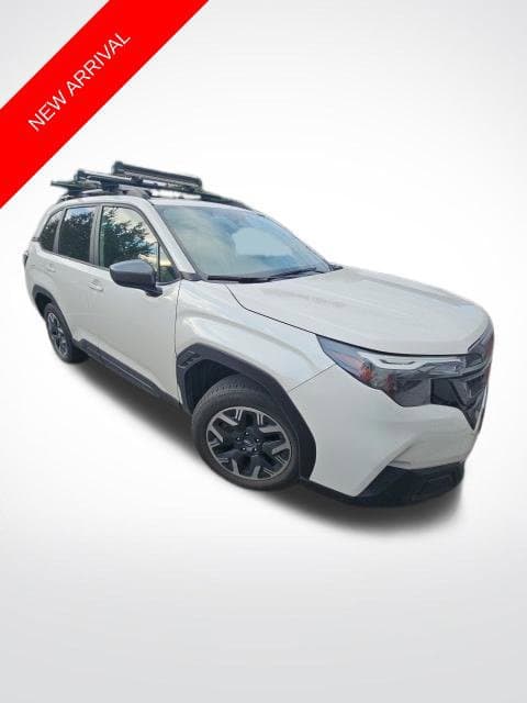 2025 Subaru Forester Premium — photo 1 of 19