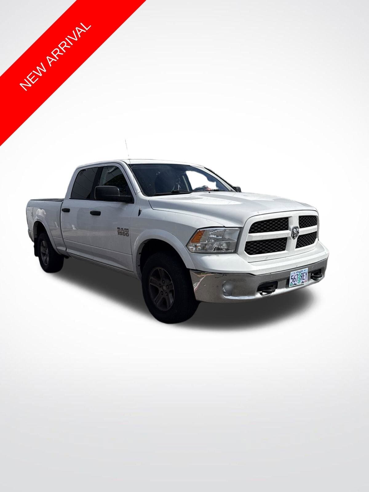 2016 RAM 1500 SLT — photo 1 of 10