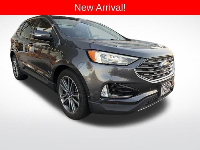 2019 Ford Edge Titanium — photo 1 of 8