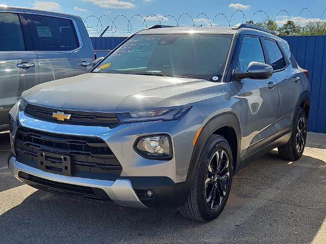 2023 Chevrolet Trailblazer LT — photo 1 of 5
