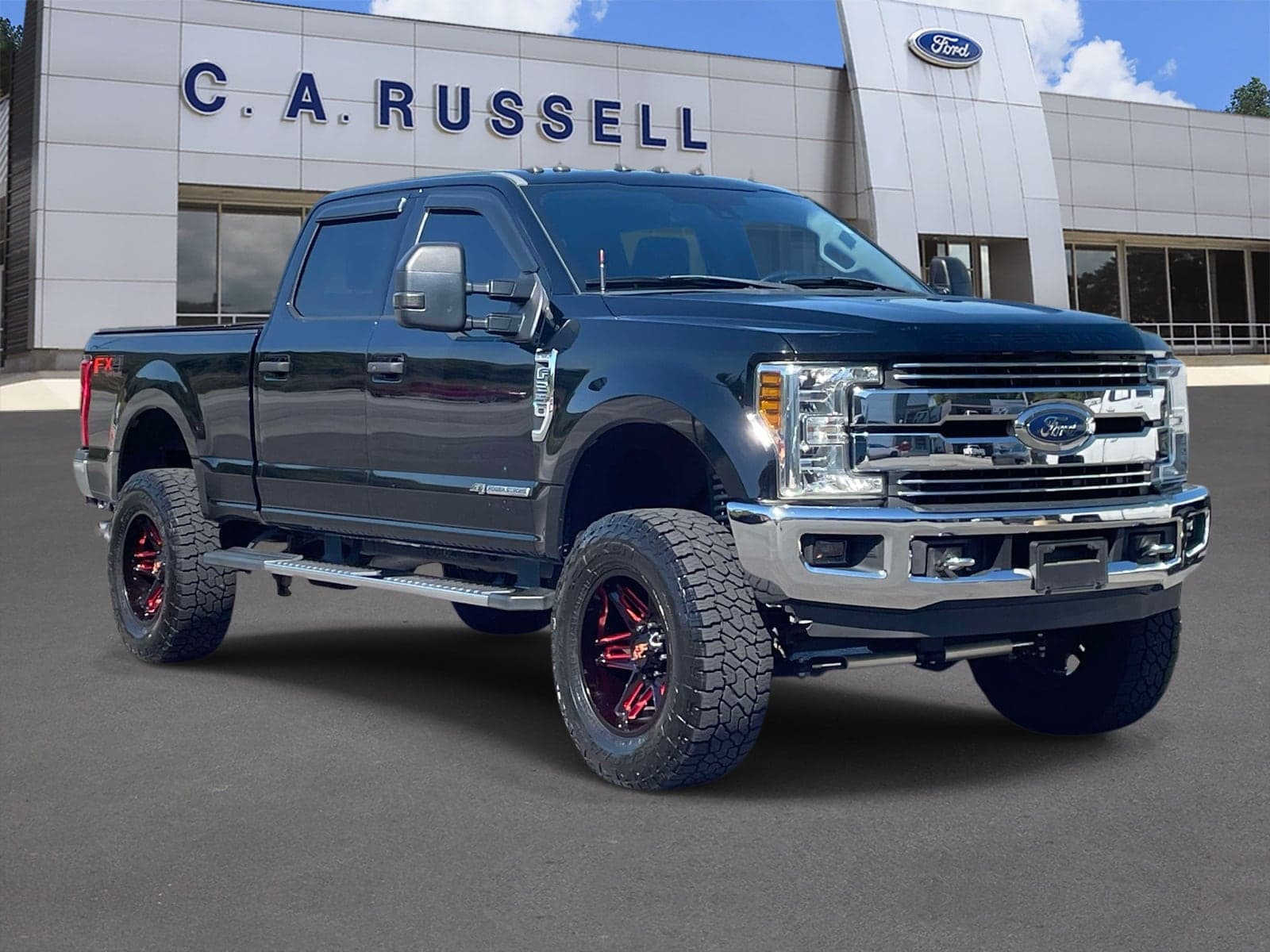 2018 Ford Super Duty F-250 SRW LARIAT — photo 1 of 22