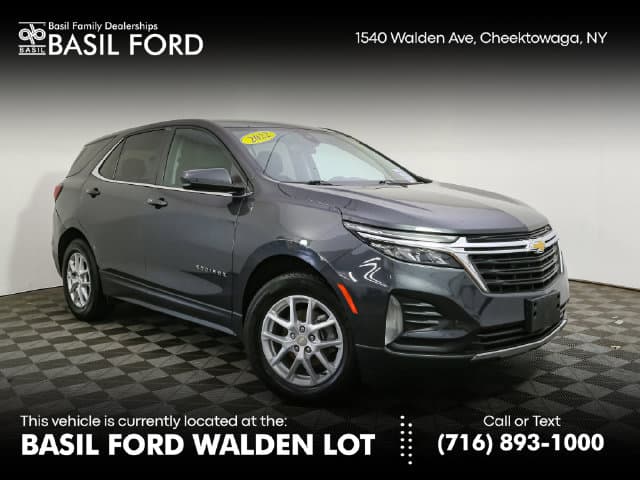 2022 Chevrolet Equinox LT — photo 1 of 37