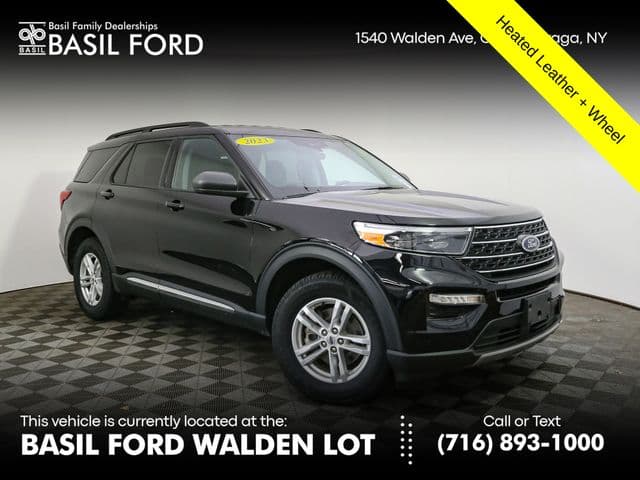 2023 Ford Explorer XLT — photo 1 of 38