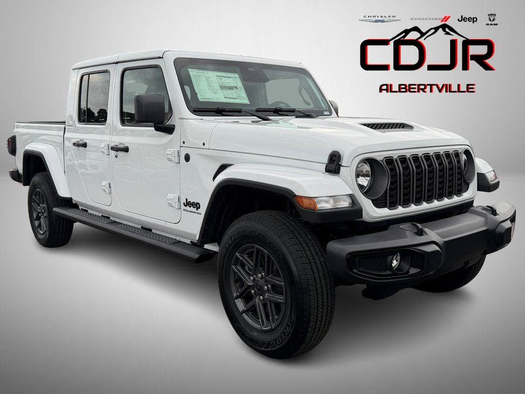 2026 Jeep Gladiator Sport — photo 1 of 43
