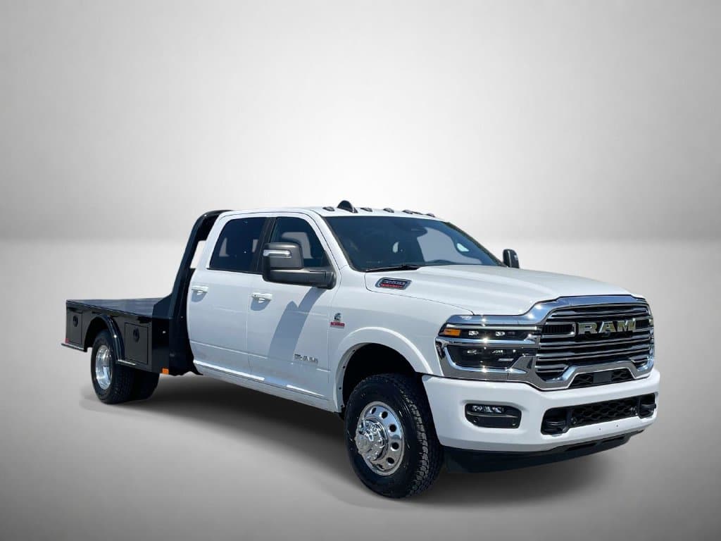 2026 RAM 3500 Chassis Cab Base — photo 1 of 32