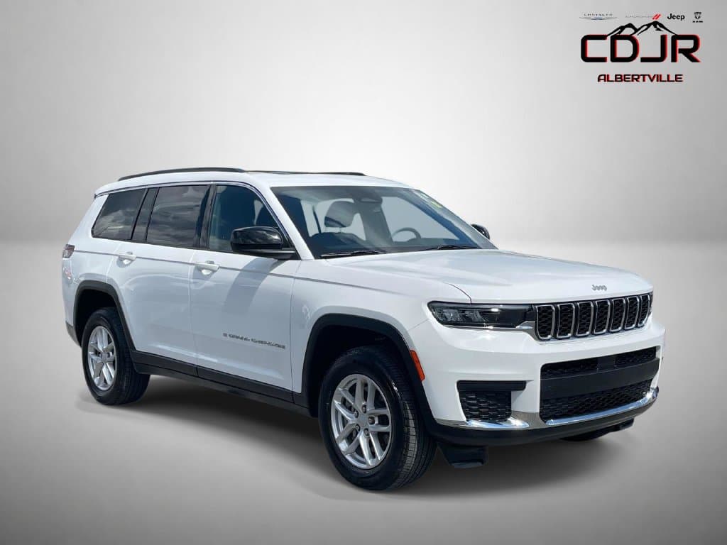 2025 Jeep Grand Cherokee L Laredo — photo 1 of 50