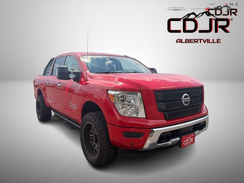 2021 Nissan Titan SV — photo 1 of 50