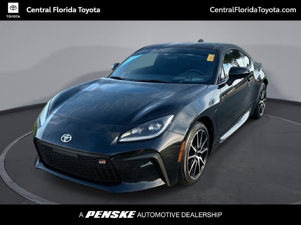 2025 Toyota GR86 Base — photo 1 of 32