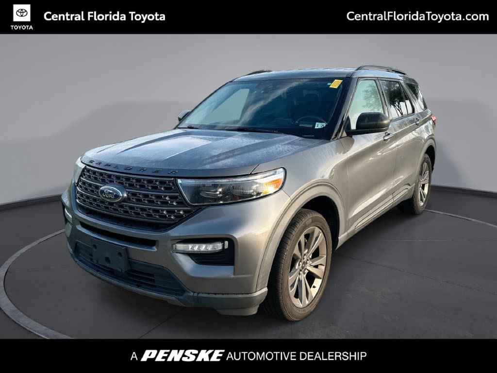 2021 Ford Explorer XLT — photo 1 of 35