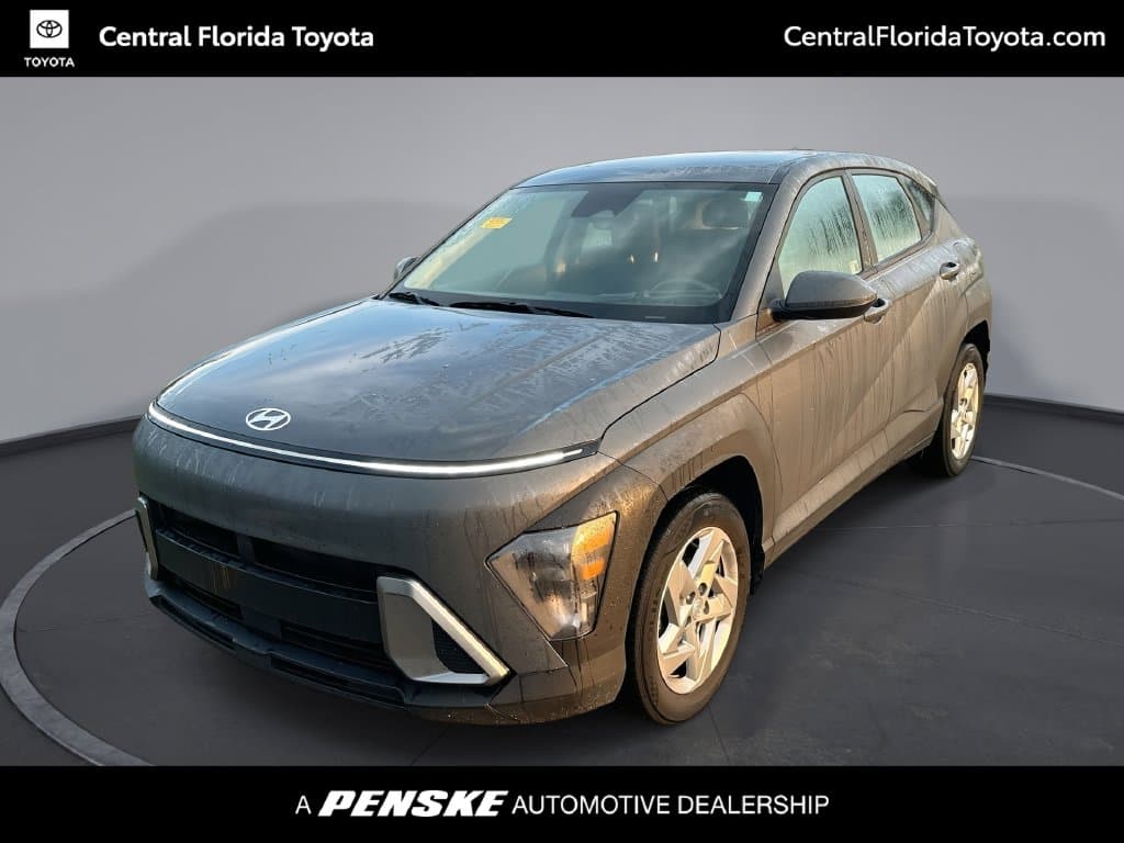 2024 Hyundai Kona SE — photo 1 of 31