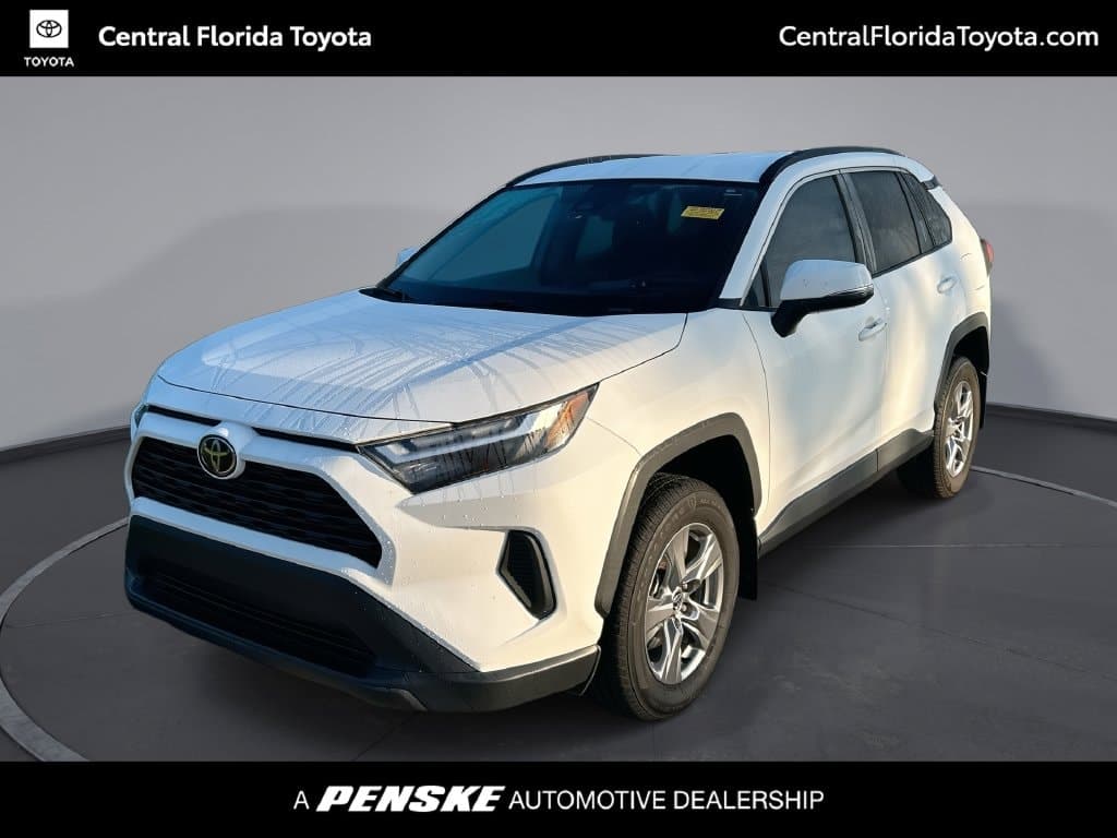 2024 Toyota RAV4 XLE — photo 1 of 35