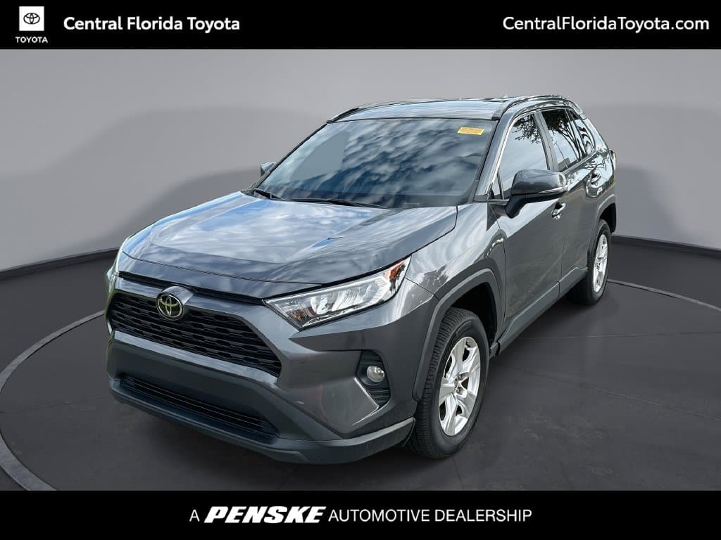 2021 Toyota RAV4 XLE — photo 1 of 34