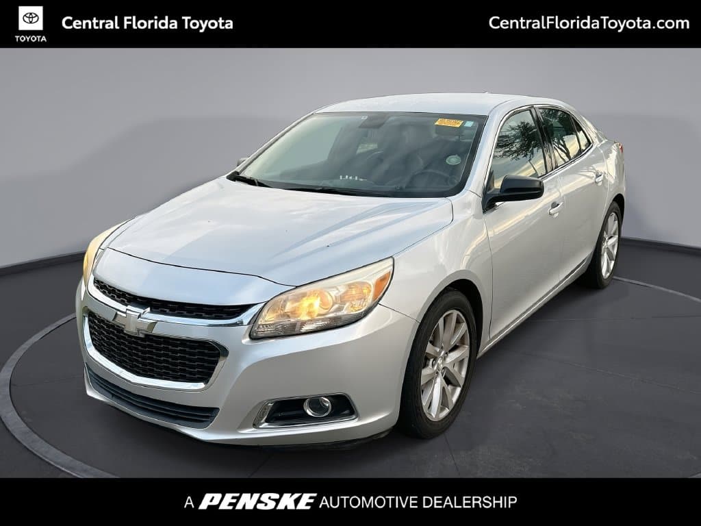2014 Chevrolet Malibu LT — photo 1 of 28