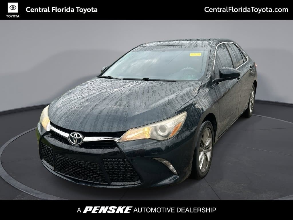2016 Toyota Camry SE — photo 1 of 28