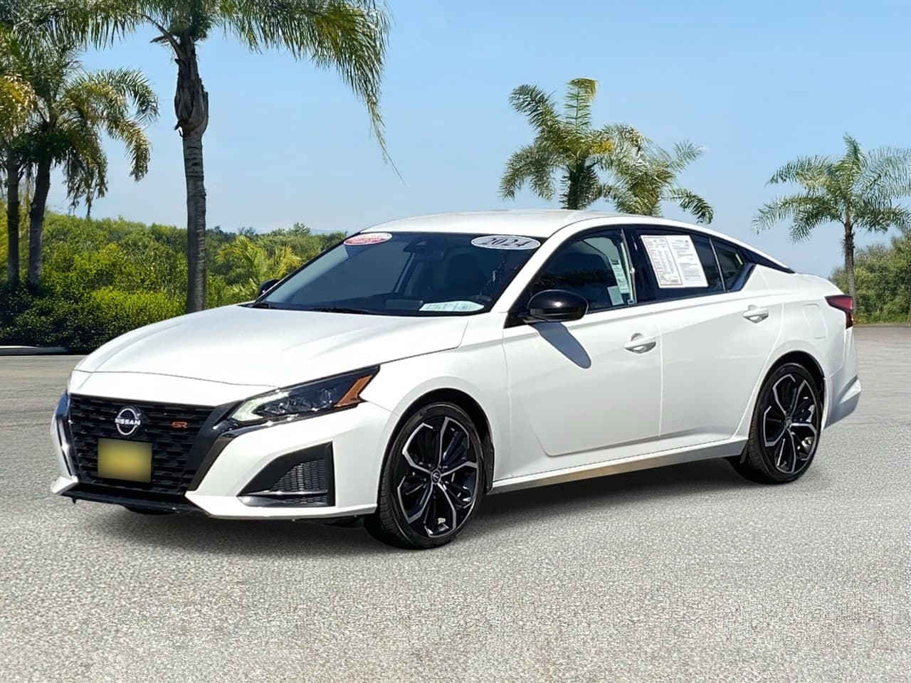 2024 Nissan Altima 2.5 SR — photo 1 of 36
