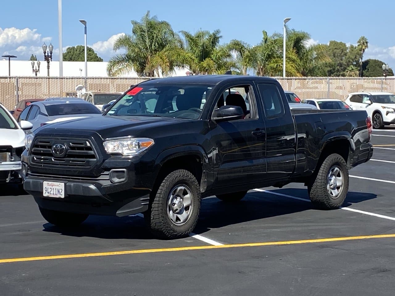 2018 Toyota Tacoma SR — photo 1 of 6