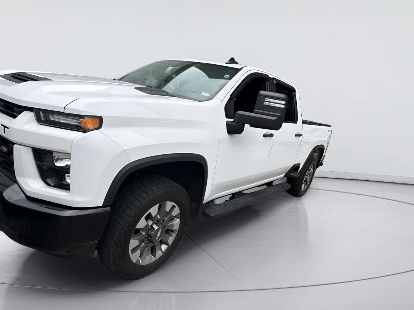 2022 Chevrolet Silverado 2500HD Custom — photo 1 of 4