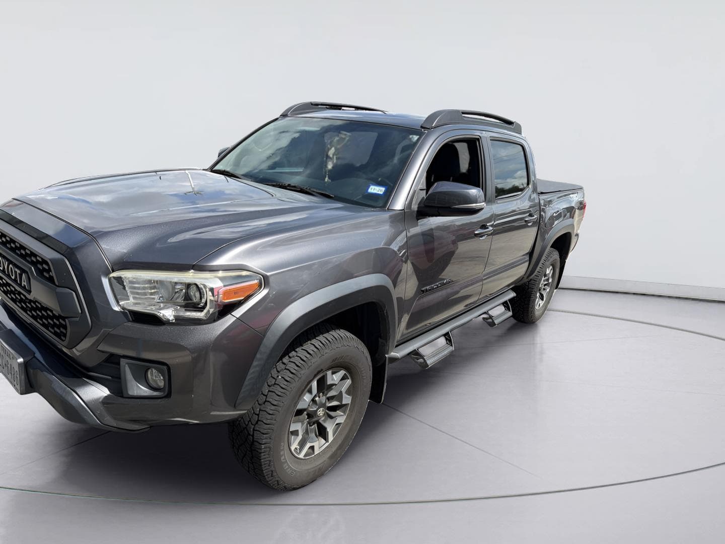 2017 Toyota Tacoma TRD Off Road — photo 1 of 5