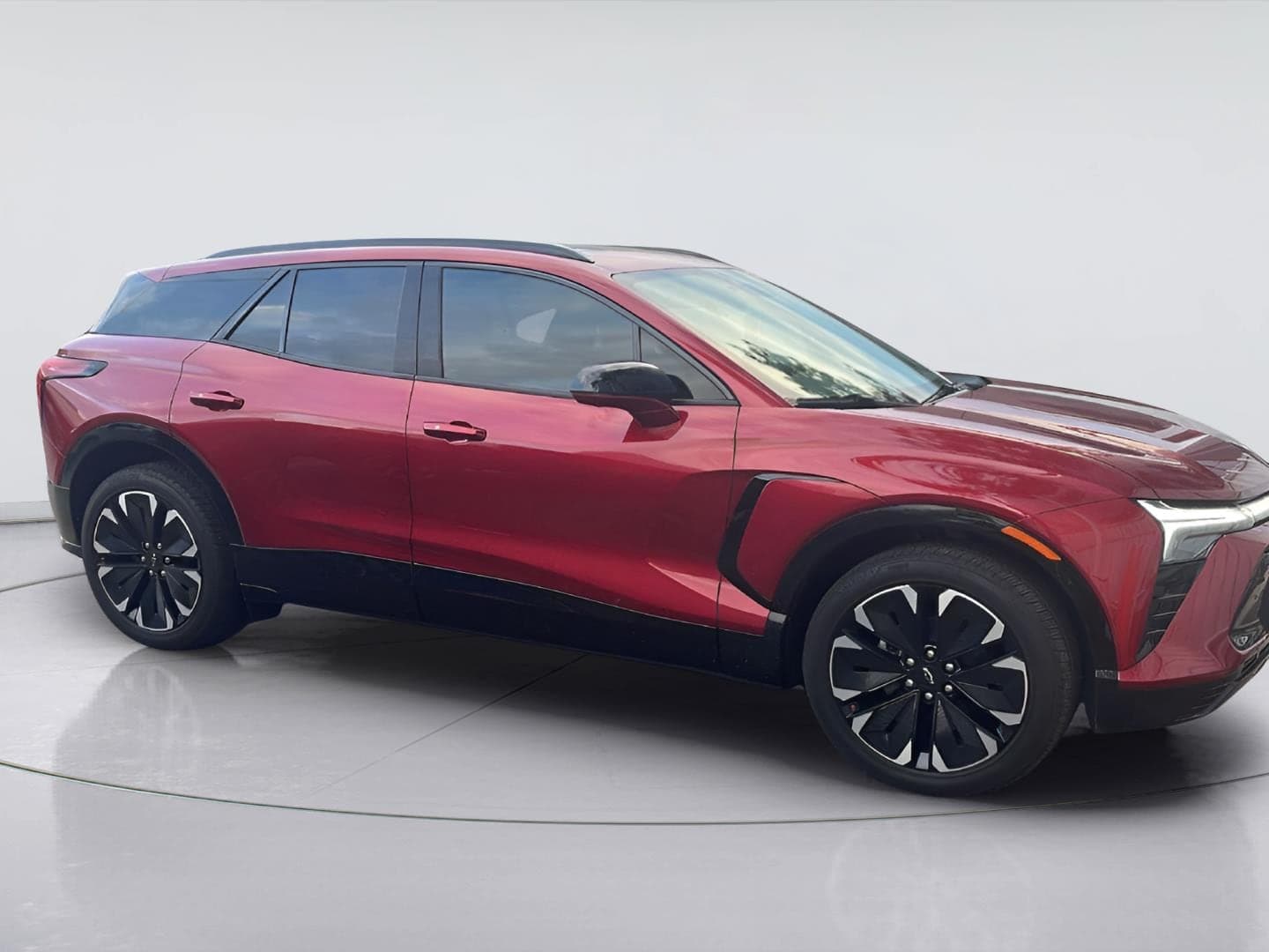 2025 Chevrolet Blazer EV AWD RS — photo 1 of 5