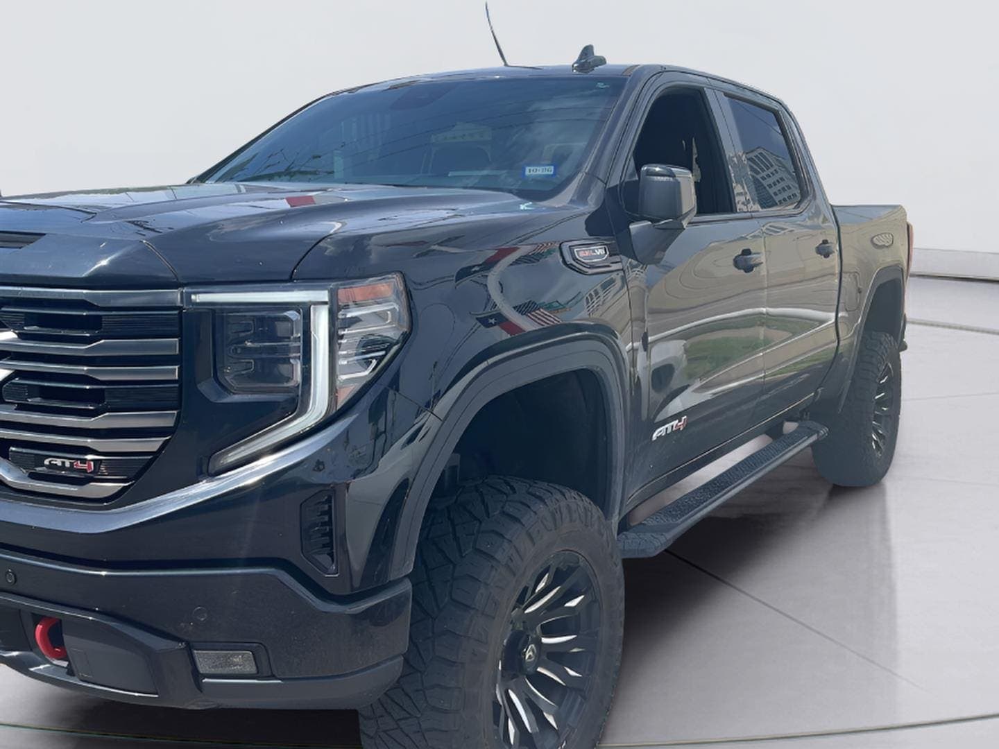 2025 GMC Sierra 1500 AT4 — photo 1 of 7