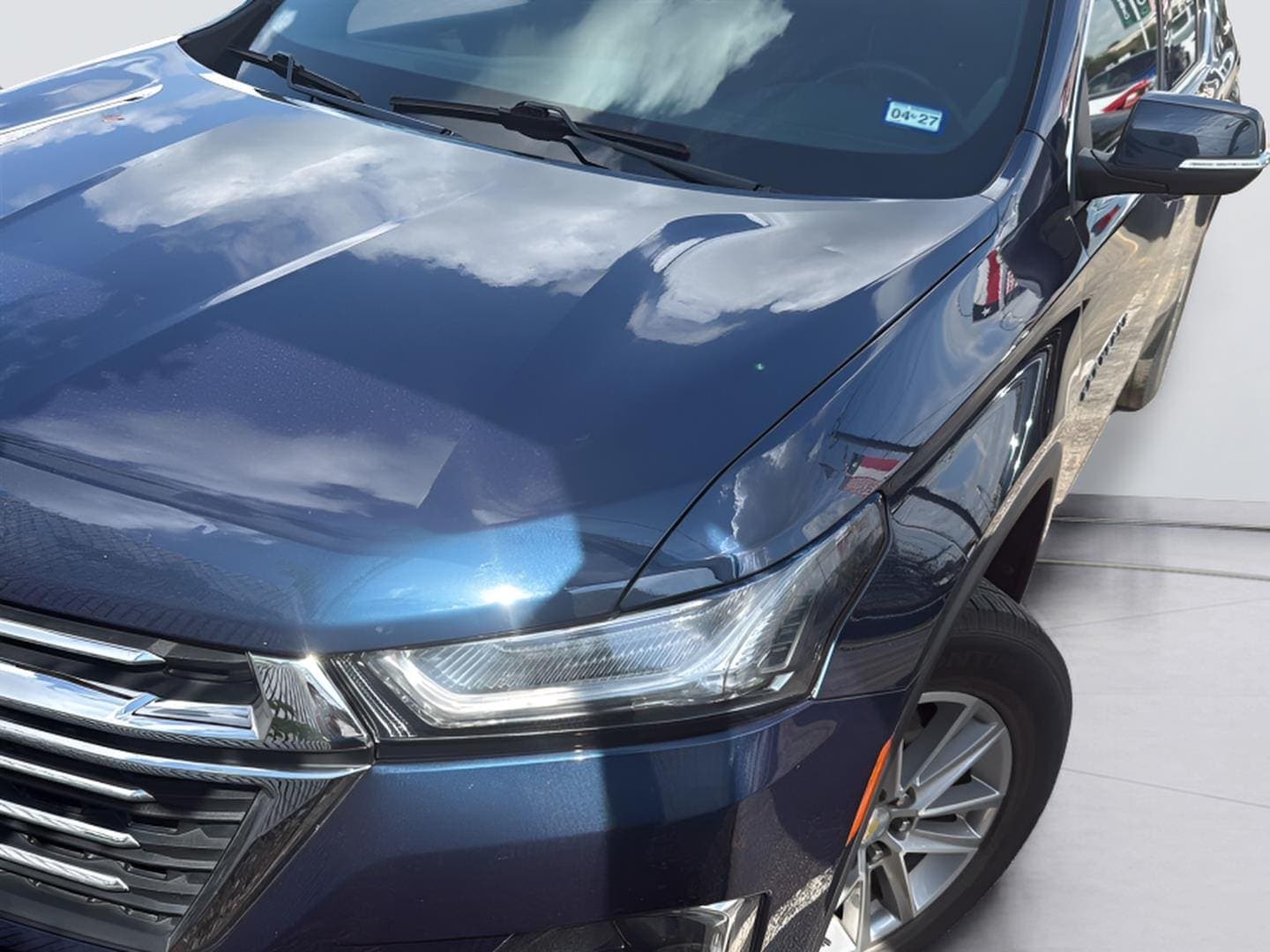 2022 Chevrolet Traverse LT Cloth — photo 1 of 4