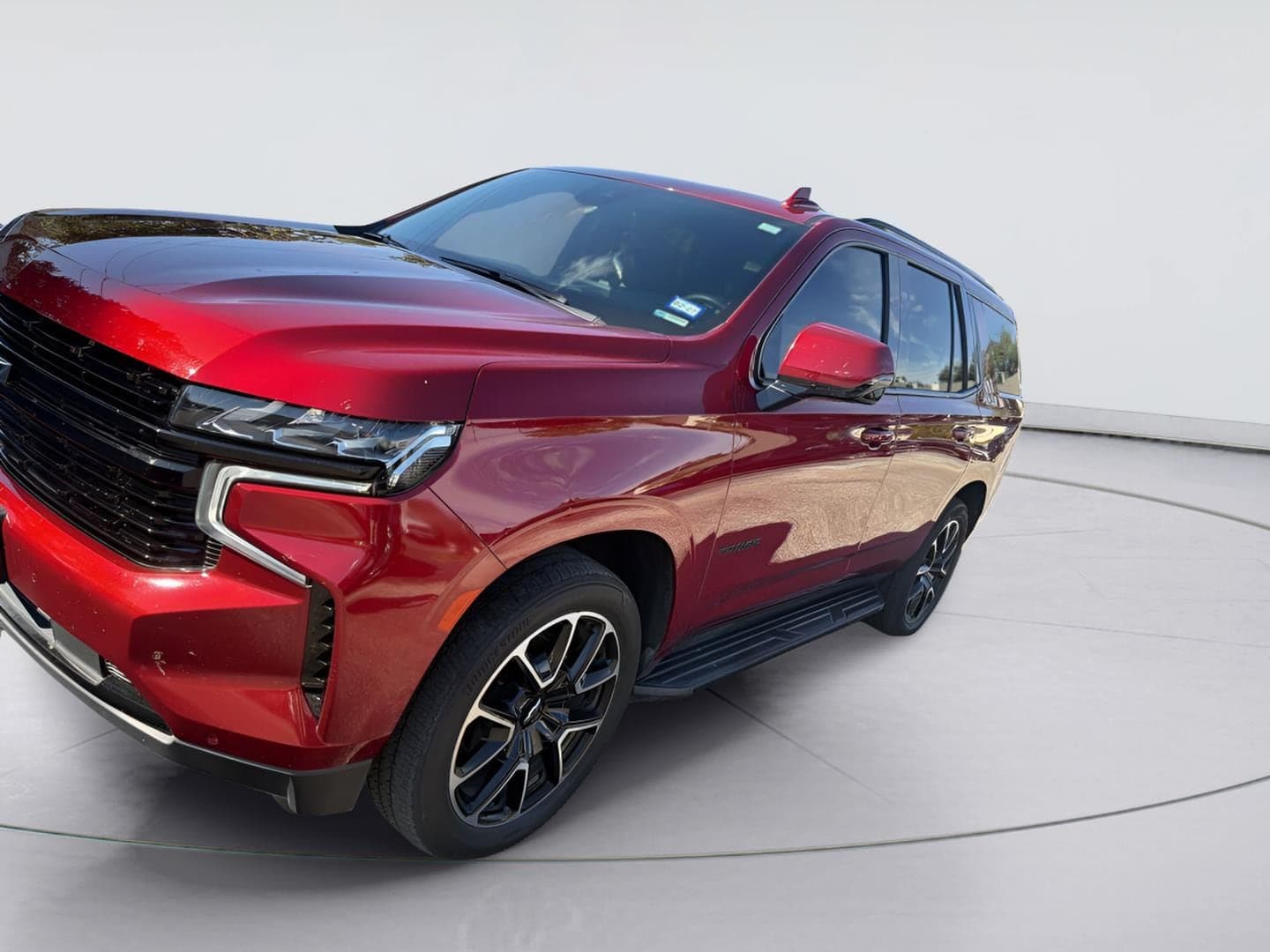 2024 Chevrolet Tahoe RST — photo 1 of 5