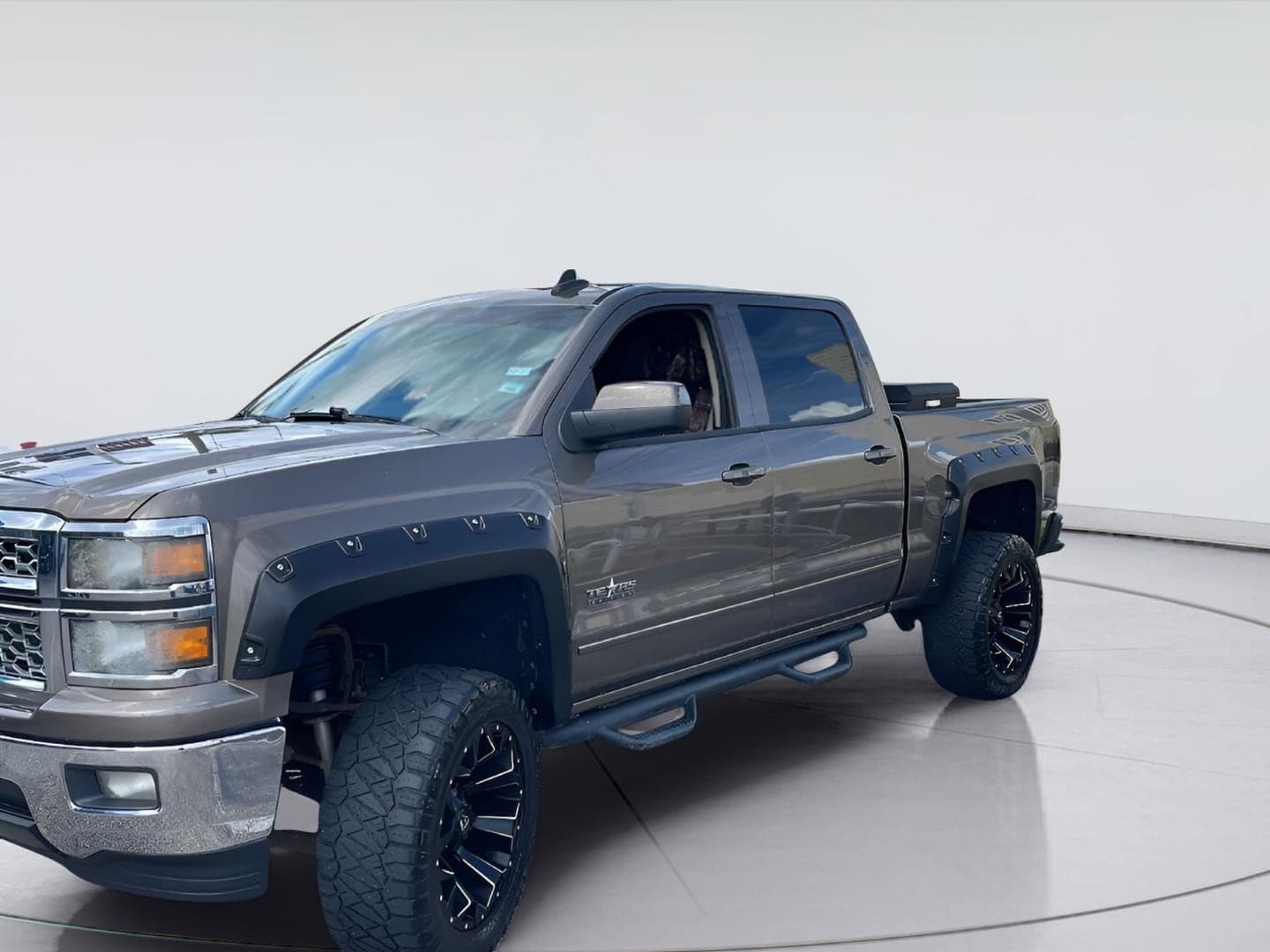 2015 Chevrolet Silverado 1500 LT — photo 1 of 5