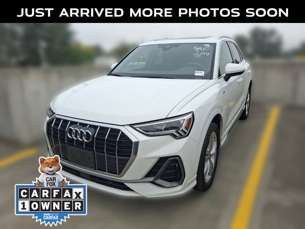 2021 Audi Q3 Base — photo 1 of 14