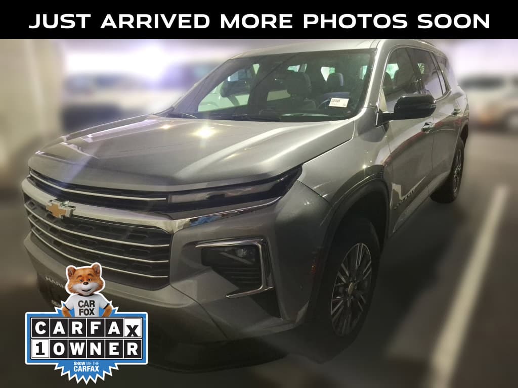2026 Chevrolet Traverse AWD LT — photo 1 of 15