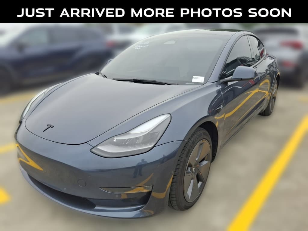 2022 Tesla Model 3 Long Range — photo 1 of 14