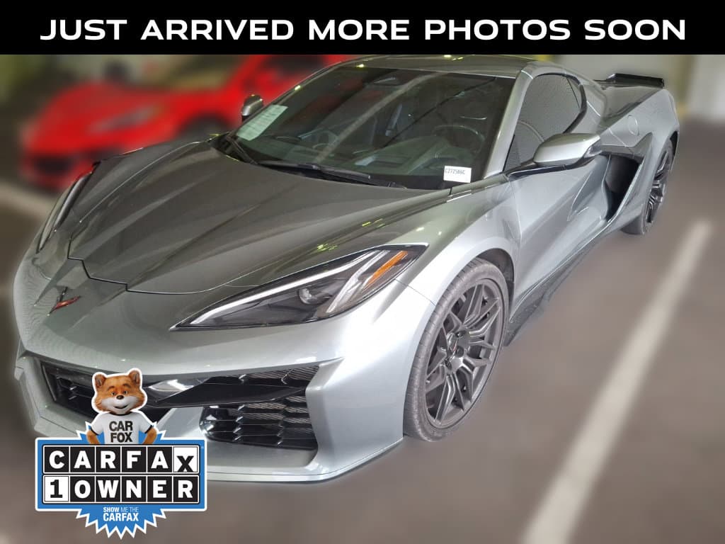 2024 Chevrolet Corvette Base — photo 1 of 16