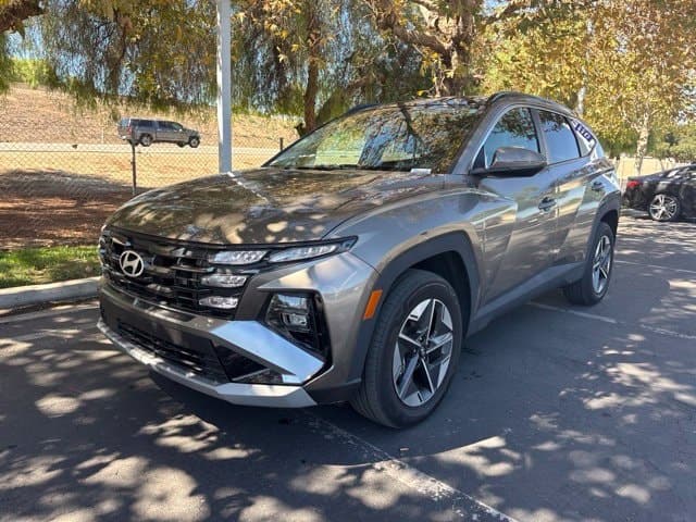 2025 Hyundai Tucson Hybrid SEL Convenience — photo 1 of 10