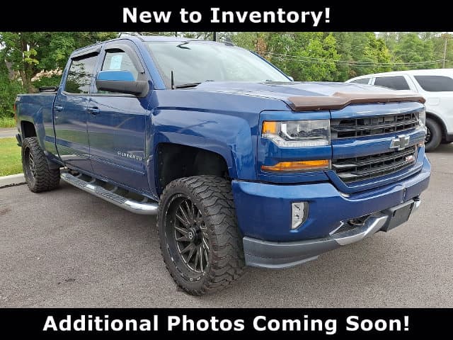 2017 Chevrolet Silverado 1500 LT — photo 1 of 11