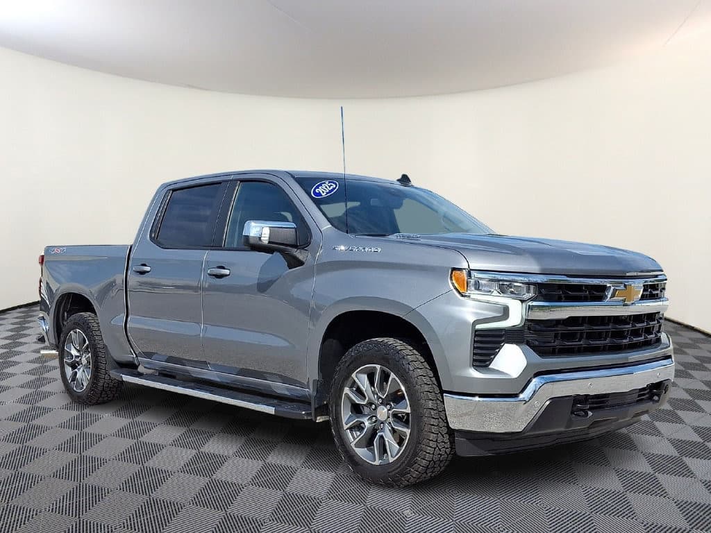 2025 Chevrolet Silverado 1500 LT — photo 1 of 31