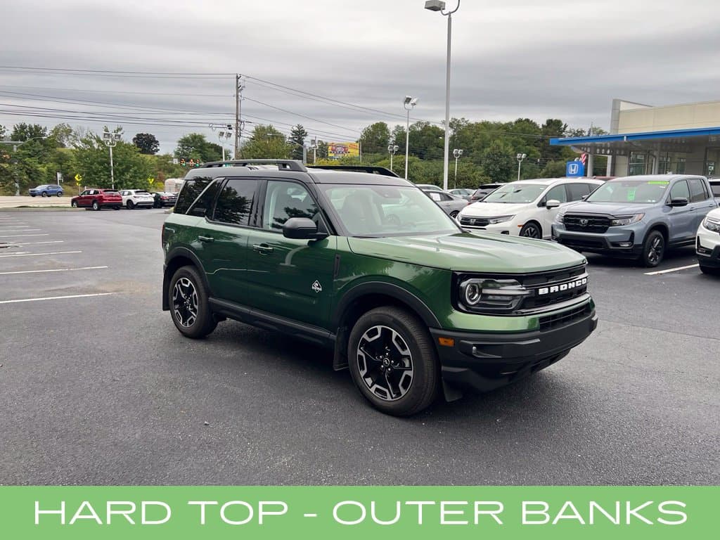 2024 Ford Bronco Sport Outer Banks — photo 1 of 10