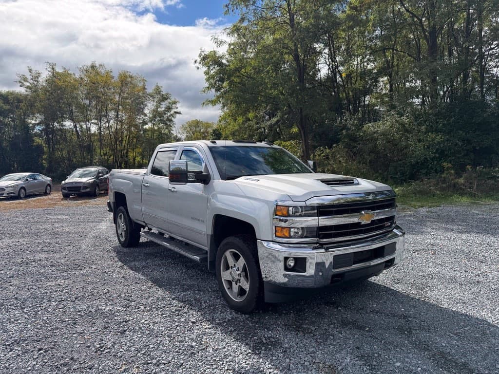 2019 Chevrolet Silverado 2500HD LTZ — photo 1 of 10