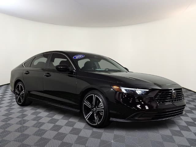 2025 Honda Accord Hybrid Sport — photo 1 of 32